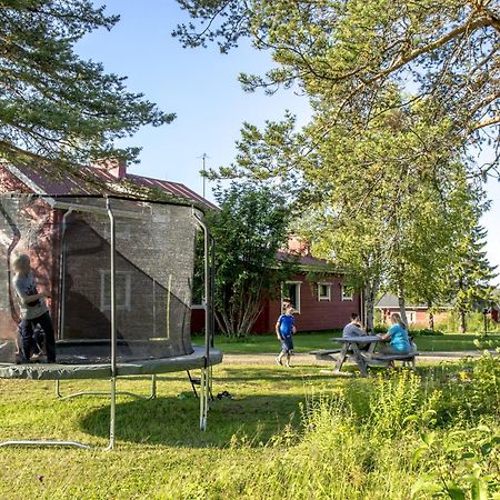 Villa Yllaeksen Yoepuu à Äkäslompolo Extérieur photo